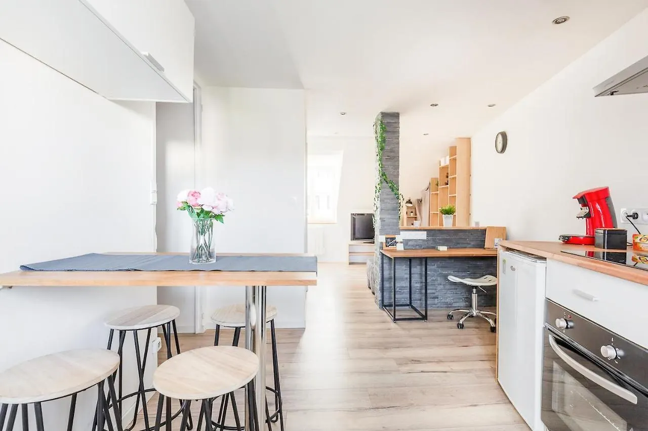 Le Douillet - appartement cosy - Grenoble 0*,  France